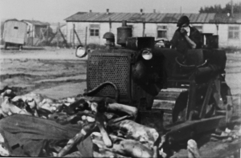 File:Bergen Belsen Liberation 03.png